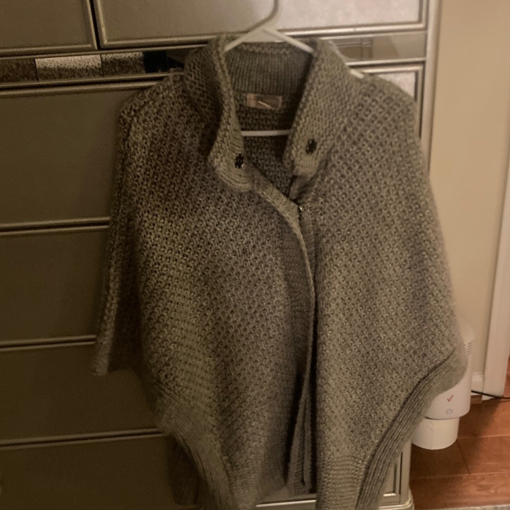 Forever 21 Gray Knit Poncho